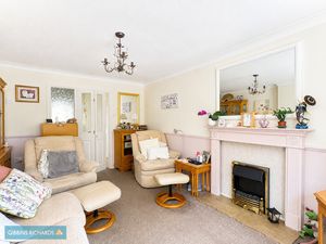 Sitting room- click for photo gallery